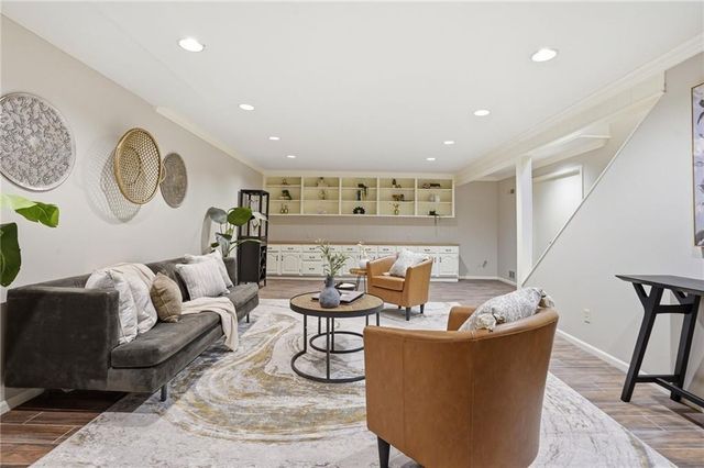 12871 Cambridge Terrace, Leawood, KS 66209