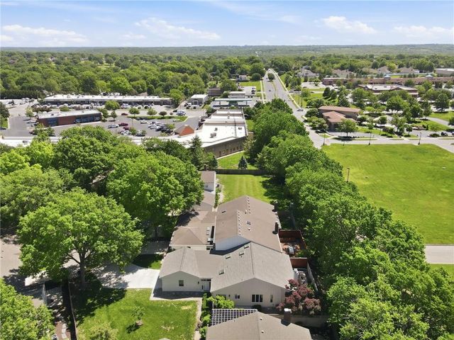 12871 Cambridge Terrace, Leawood, KS 66209