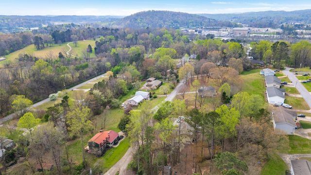 128 Myrtle Lane, Ooltewah, TN 37363