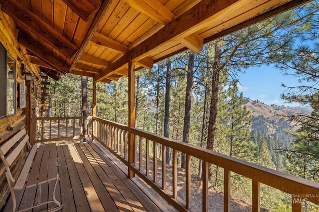 69 Skyview Lane, Boise, ID 83716