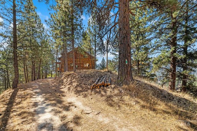 69 Skyview Lane, Boise, ID 83716