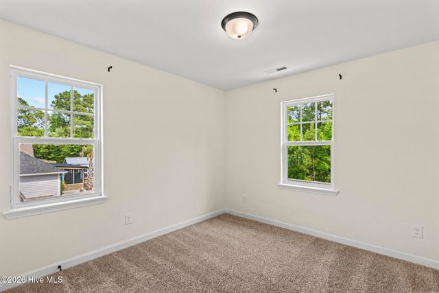 282 Breakwater Drive, Sneads Ferry, NC 28460