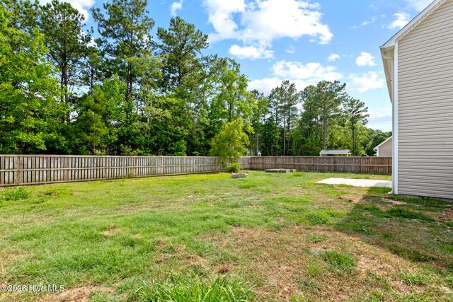 282 Breakwater Drive, Sneads Ferry, NC 28460