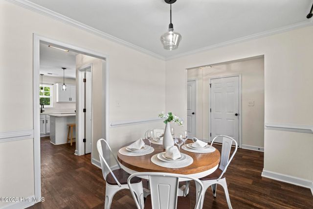 282 Breakwater Drive, Sneads Ferry, NC 28460