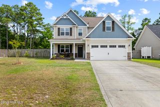 282 Breakwater Drive, Sneads Ferry, NC 28460