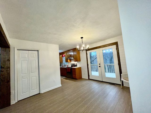 31 Longview Drive, Hayesville, NC 28904