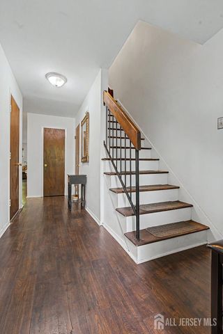 73 Letts Court, Old Bridge, NJ 07747