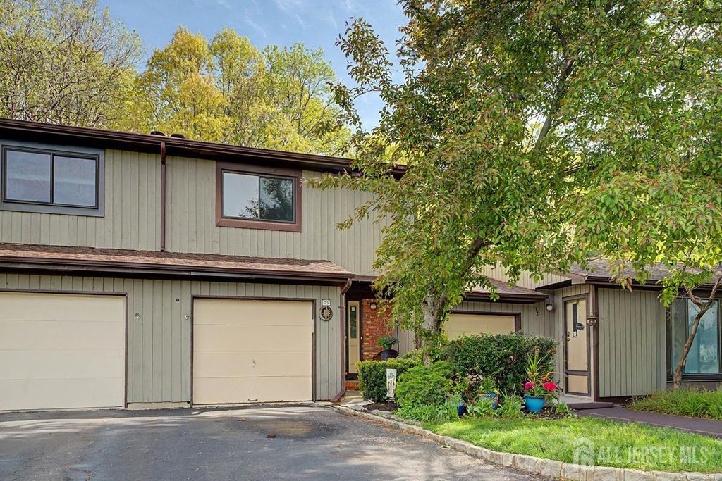 73 Letts Court, Old Bridge, NJ 07747