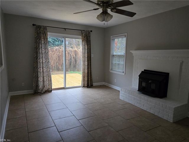 1821 Durham West, Virginia Beach, VA 23454