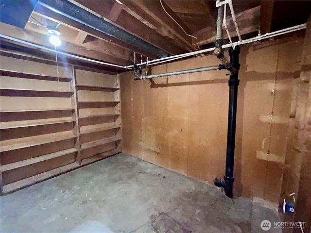 19221 100th Avenue NE, Bothell, WA 98011