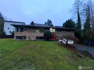 19221 100th Avenue NE, Bothell, WA 98011