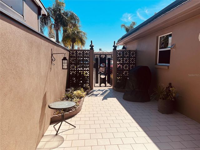 531 BOCA CIEGA POINT BOULEVARD S 531, Madeira Beach, FL 33708