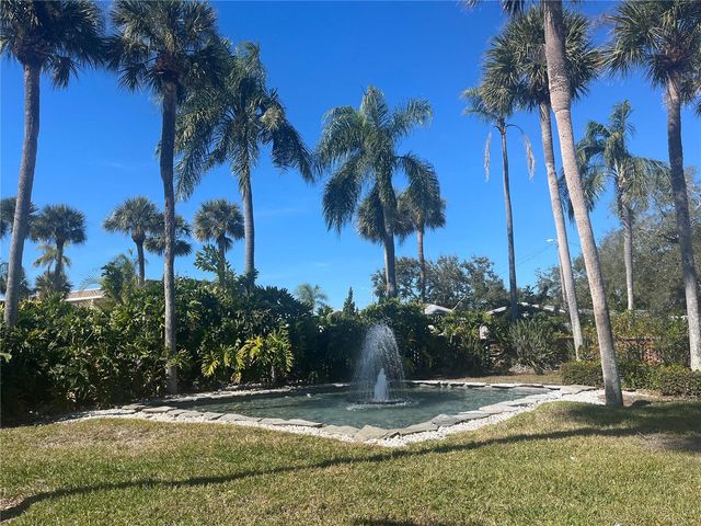 531 BOCA CIEGA POINT BOULEVARD S 531, Madeira Beach, FL 33708