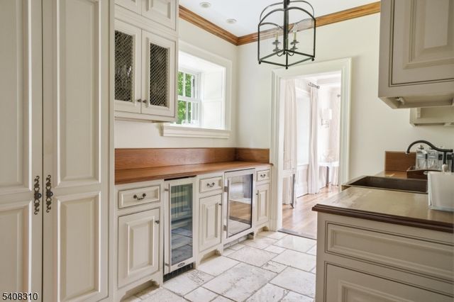 123 HIGHLAND AVENUE, Millburn Twp., NJ 07078