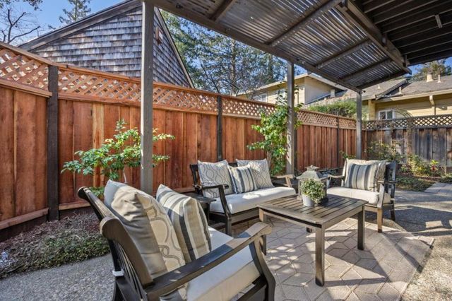 1317 Laurel Street, Menlo Park, CA 94025