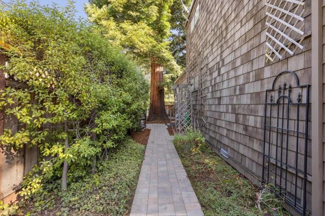 1317 Laurel Street, Menlo Park, CA 94025