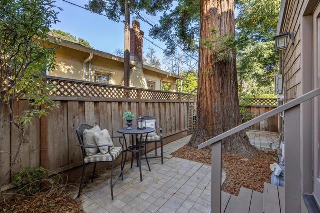 1317 Laurel Street, Menlo Park, CA 94025