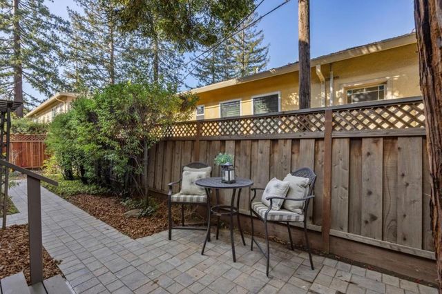 1317 Laurel Street, Menlo Park, CA 94025