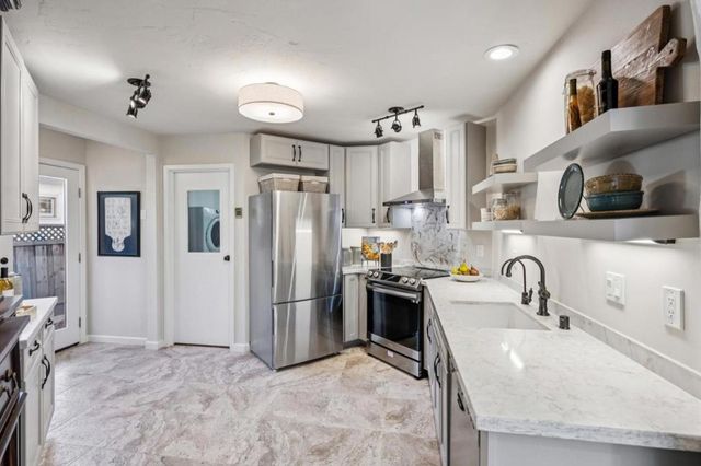 1317 Laurel Street, Menlo Park, CA 94025