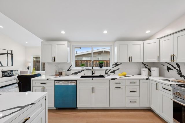 709 Lakebird Drive, Sunnyvale, CA 94089