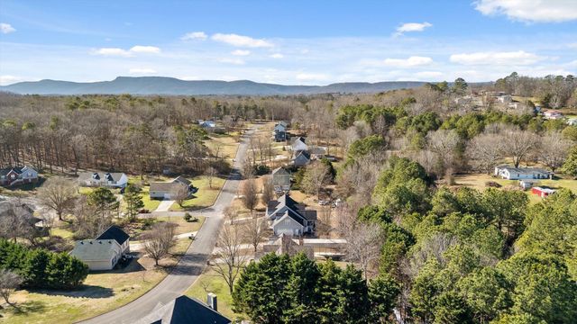 191 Haleys Cove Drive, Chickamauga, GA 30707