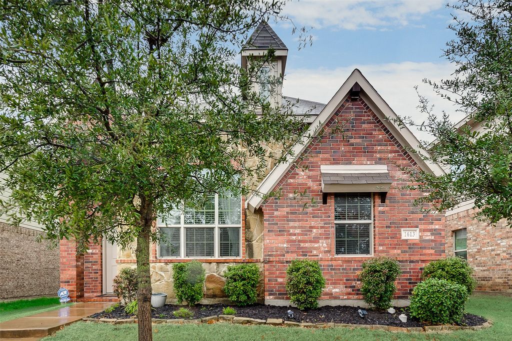 1613 Applegate Way, Royse City, TX 75189