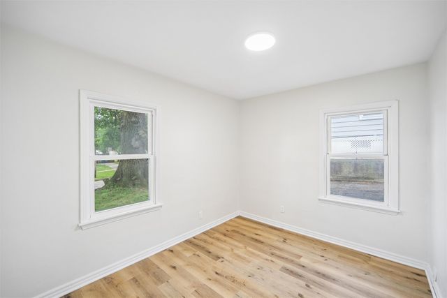 409 Davis Avenue, Des Moines, IA 50315