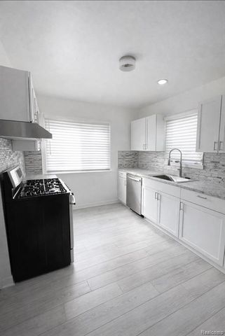 4136 Kendall Street, Detroit, MI 48238