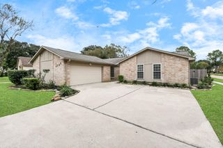 3102 Cherry Creek Drive, Missouri City, TX 77459