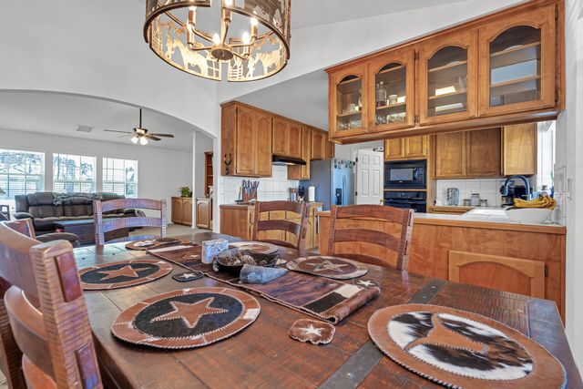 13725 Gas Point Road, Igo, CA 96047