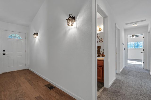 13725 Gas Point Road, Igo, CA 96047