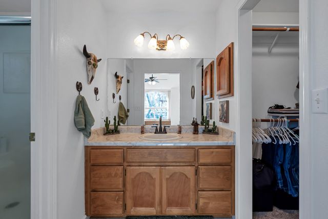 13725 Gas Point Road, Igo, CA 96047