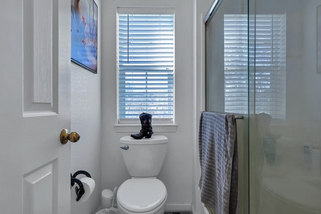 13725 Gas Point Road, Igo, CA 96047