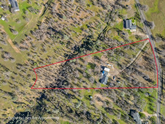 13725 Gas Point Road, Igo, CA 96047