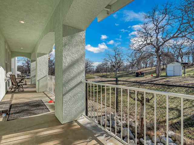 13725 Gas Point Road, Igo, CA 96047