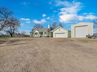 13725 Gas Point Road, Igo, CA 96047