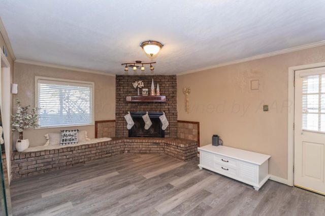 1010 Elm Avenue, Dalhart, TX 79022