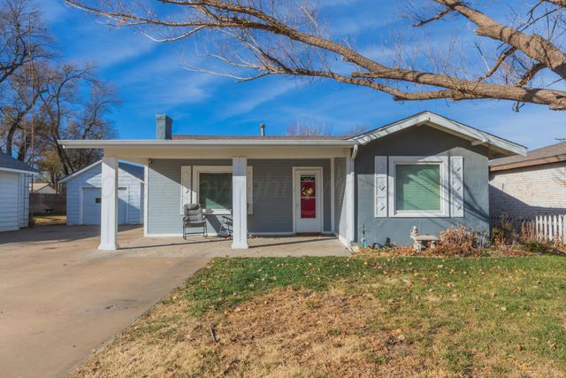 1010 Elm Avenue, Dalhart, TX 79022