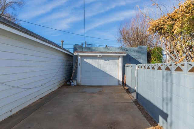 1010 Elm Avenue, Dalhart, TX 79022