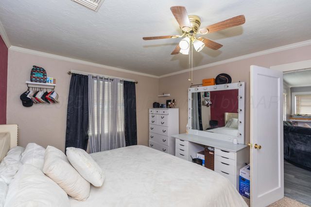 1010 Elm Avenue, Dalhart, TX 79022