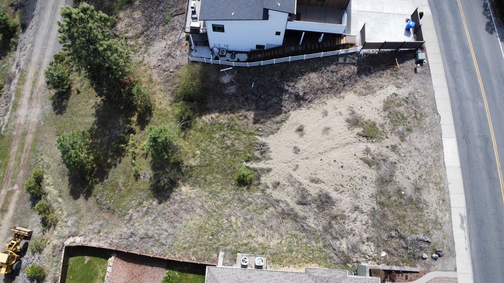 7520 N CEDAR Rd, Spokane, WA 99208 photo 3