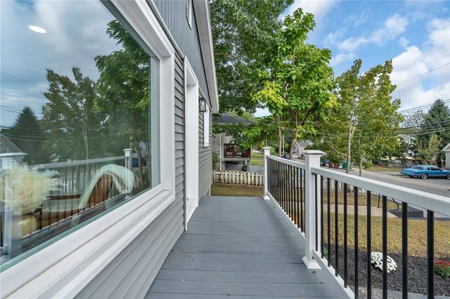 546 Robinson Street, Woonsocket, RI 02895