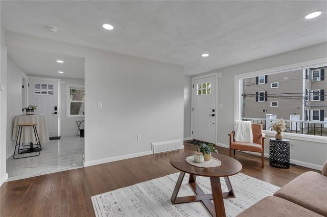 546 Robinson Street, Woonsocket, RI 02895