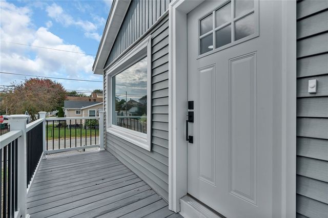 546 Robinson Street, Woonsocket, RI 02895