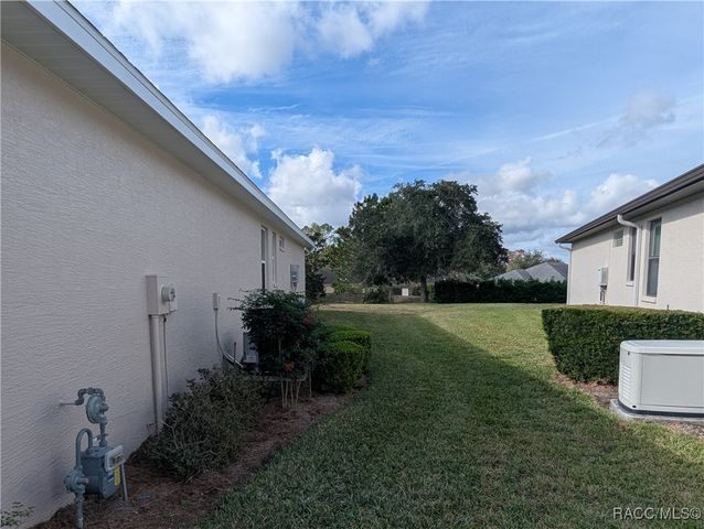 1882 W Angelica Loop, Lecanto, FL 34461