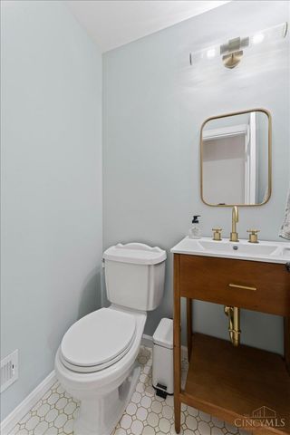 822 Stanton Avenue, Terrace Park, OH 45174