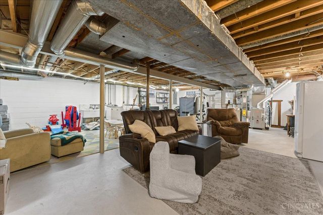 822 Stanton Avenue, Terrace Park, OH 45174