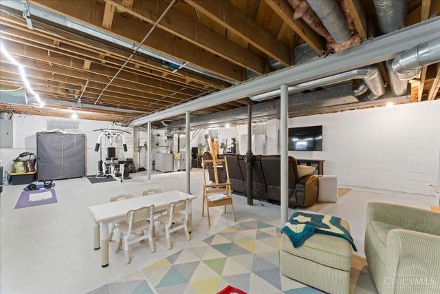 822 Stanton Avenue, Terrace Park, OH 45174