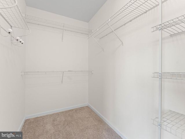 124 VILLAGE GREEN LN, Sicklerville, NJ 08081