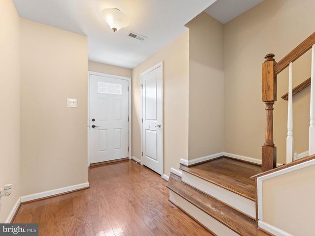 124 VILLAGE GREEN LN, Sicklerville, NJ 08081